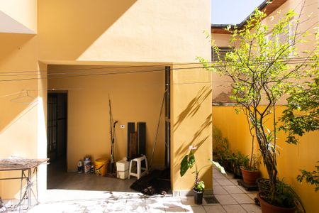 Casa para alugar com 170m², 3 quartos e 2 vagasQuintal