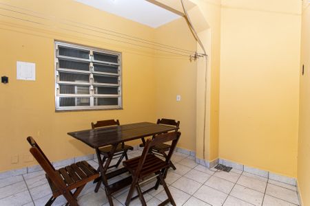 Casa para alugar com 170m², 3 quartos e 2 vagasQuintal