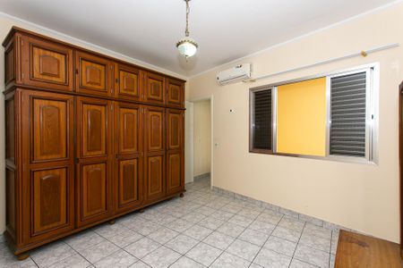 Casa para alugar com 170m², 3 quartos e 2 vagasSuíte