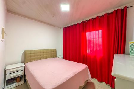 Casa para alugar com 200m², 2 quartos e 2 vagas Casa para alugar com 200m², 2 quartos e 2 vagasSuíte