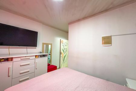 Casa para alugar com 200m², 2 quartos e 2 vagas Casa para alugar com 200m², 2 quartos e 2 vagasSuíte