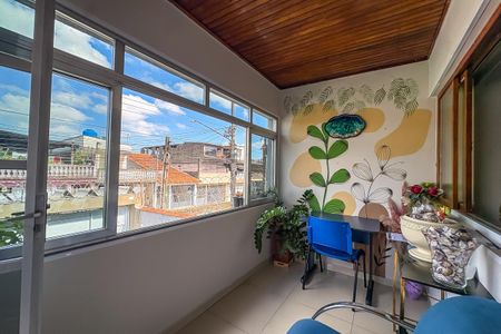 Casa para alugar com 200m², 2 quartos e 2 vagas Casa para alugar com 200m², 2 quartos e 2 vagasVaranda da Sala