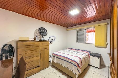 Casa para alugar com 200m², 2 quartos e 2 vagas Casa para alugar com 200m², 2 quartos e 2 vagasQuarto