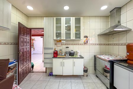 Casa para alugar com 200m², 2 quartos e 2 vagas Casa para alugar com 200m², 2 quartos e 2 vagasCozinha