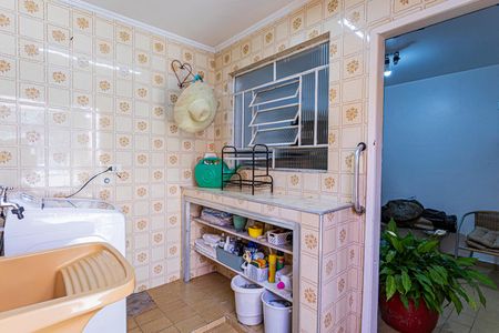 Casa à venda com 162m², 3 quartos e 1 vagaÁrea de Serviço