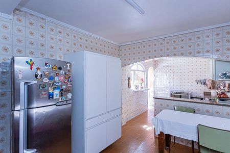 Casa à venda com 162m², 3 quartos e 1 vagaCozinha e copa