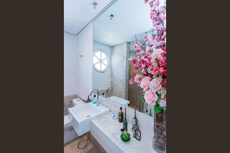 Casa à venda com 162m², 3 quartos e 1 vagaBanheiro