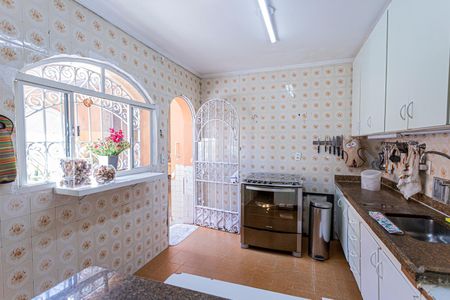 Casa à venda com 162m², 3 quartos e 1 vagaCozinha e copa