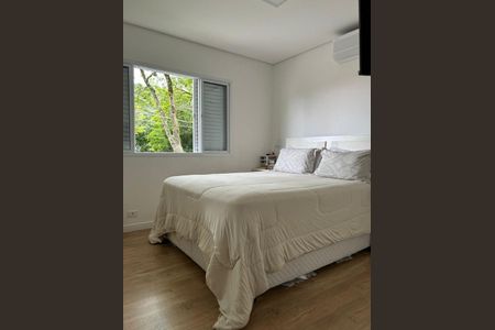 Casa à venda com 239m², 3 quartos e 4 vagas