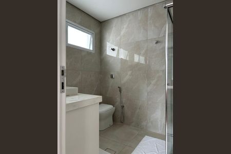 Casa à venda com 239m², 3 quartos e 4 vagas