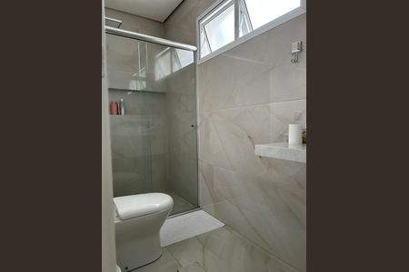 Casa à venda com 239m², 3 quartos e 4 vagas