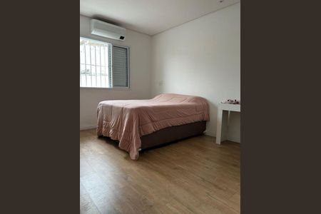 Casa à venda com 239m², 3 quartos e 4 vagas