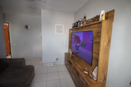 Sala de apartamento à venda com 3 quartos, 79m² em Santa Cruz, Contagem