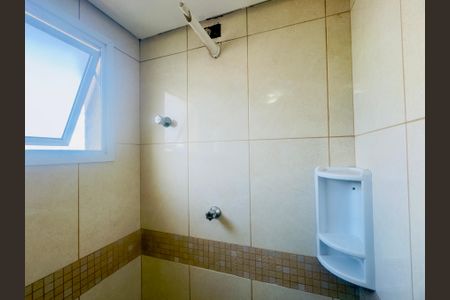 Apartamento para alugar com 60m², 2 quartos e 2 vagasBanheiro