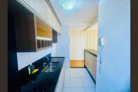 Apartamento para alugar com 60m², 2 quartos e 2 vagasCozinha