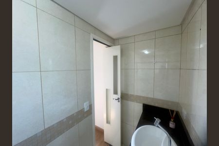 Apartamento para alugar com 60m², 2 quartos e 2 vagasBanheiro