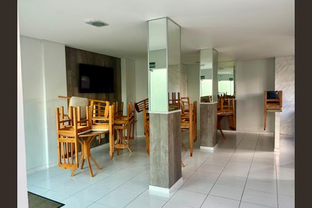 Apartamento para alugar com 60m², 2 quartos e 2 vagasÁrea comum - Salão de festas