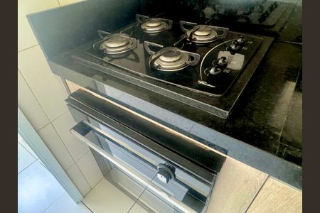Apartamento para alugar com 60m², 2 quartos e 2 vagasCozinha