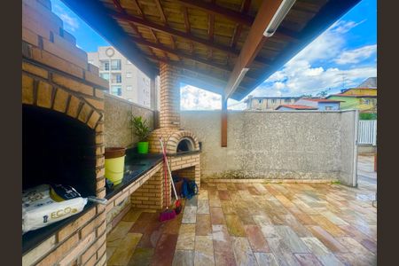 Apartamento para alugar com 60m², 2 quartos e 2 vagasÁrea comum - Churrasqueira