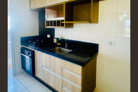Apartamento para alugar com 60m², 2 quartos e 2 vagasCozinha