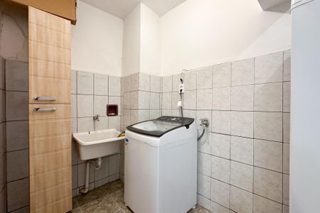 Casa à venda com 183m², 3 quartos e 2 vagasÁrea de Serviço 1