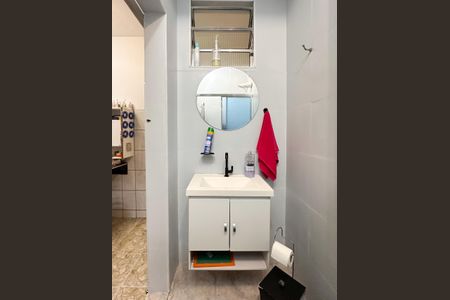 Casa à venda com 183m², 3 quartos e 2 vagasBanheiro de serviço