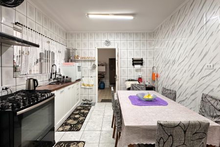 Casa à venda com 183m², 3 quartos e 2 vagasCozinha