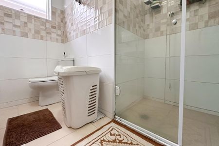 Casa à venda com 183m², 3 quartos e 2 vagasBanheiro Social