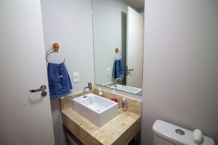 Apartamento à venda com 83m², 2 quartos e 1 vagaLavabo