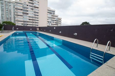 Apartamento à venda com 83m², 2 quartos e 1 vagaÁrea comum - Piscina