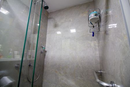 Apartamento à venda com 83m², 2 quartos e 1 vagaBanheiro da Suíte 1
