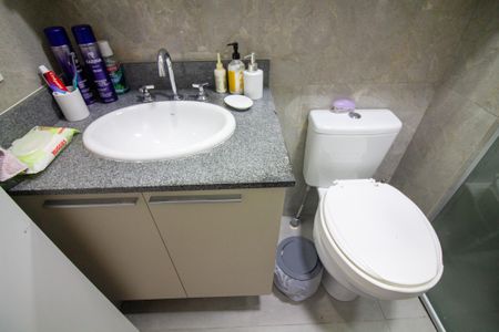 Apartamento à venda com 83m², 2 quartos e 1 vagaBanheiro da Suíte 1