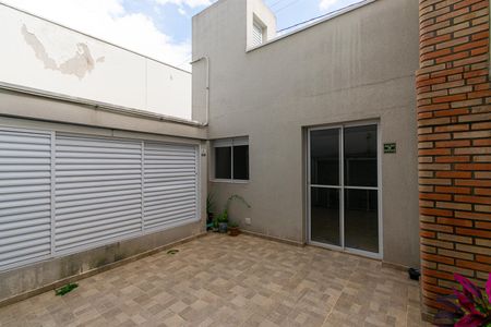 Apartamento à venda com 41m², 2 quartos e 1 vaga Apartamento à venda com 41m², 2 quartos e 1 vagaÁrea comum