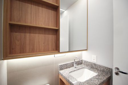 Studio para alugar com 26m², 1 quarto e sem vaga Studio para alugar com 26m², 1 quarto e sem vagaBanheiro