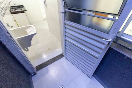 Apartamento para alugar com 45m², 2 quartos e sem vagaCozinha e Área de Serviço