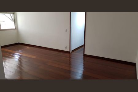 Apartamento à venda com 120m², 4 quartos e 2 vagasSala