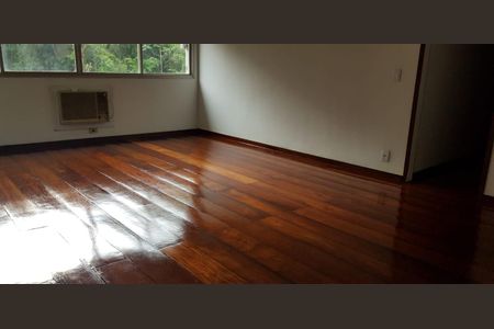 Sala de apartamento à venda com 4 quartos, 120m² em Grajaú, Rio de Janeiro