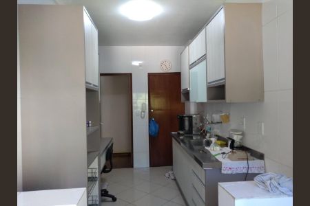 Apartamento à venda com 120m², 4 quartos e 2 vagasCozinha