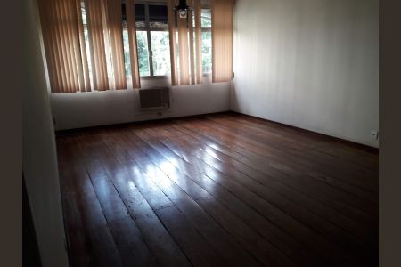 Apartamento à venda com 120m², 4 quartos e 2 vagasSala