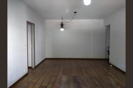 Sala de apartamento à venda com 4 quartos, 120m² em Grajaú, Rio de Janeiro