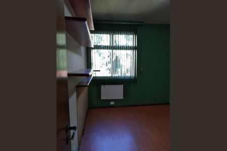 Apartamento à venda com 120m², 4 quartos e 2 vagasQuarto