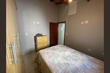 Casa de condomínio à venda com 216m², 3 quartos e 2 vagasedícula