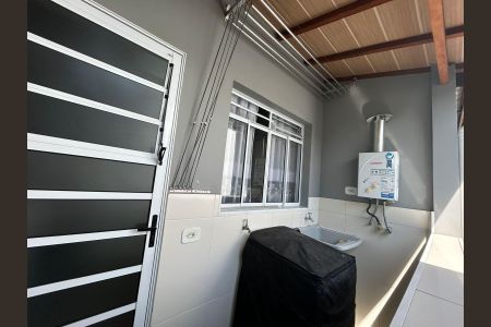 Casa de condomínio à venda com 216m², 3 quartos e 2 vagasedícula