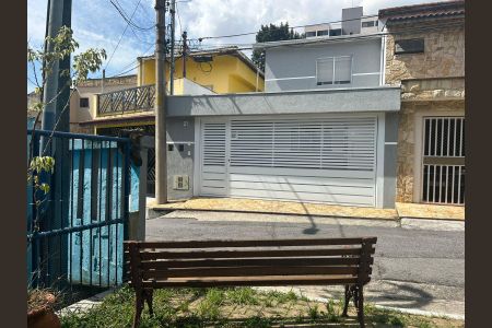 Casa de condomínio à venda com 216m², 3 quartos e 2 vagasfachada