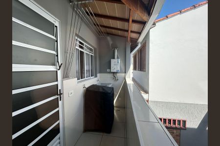 Casa de condomínio à venda com 216m², 3 quartos e 2 vagasedícula