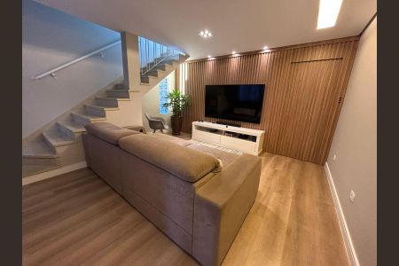 Casa de condomínio à venda com 216m², 3 quartos e 2 vagasSala