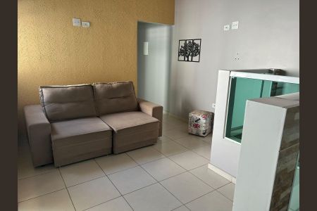 Casa de condomínio à venda com 216m², 3 quartos e 2 vagasedícula