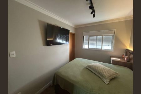 Casa de condomínio à venda com 216m², 3 quartos e 2 vagasQuarto