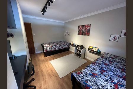 Casa de condomínio à venda com 216m², 3 quartos e 2 vagasQuarto