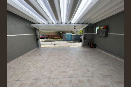 Casa de condomínio à venda com 216m², 3 quartos e 2 vagasgaragem